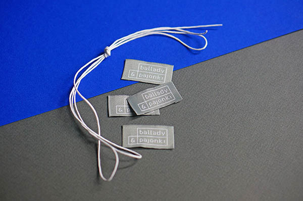 T shirt tags
